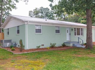 209 Poplar Ave, Huntland, TN 37345