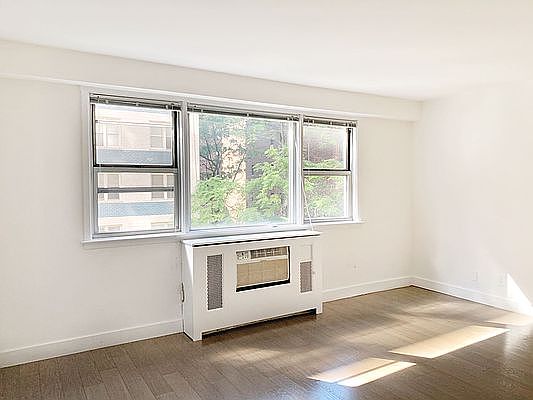 1st image of 145 E 27th St APT 8N