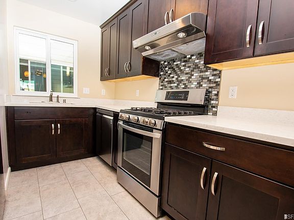 4th image of 573 28th Ave APT 3