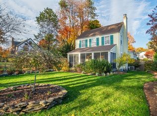 31 Cleveland Rd, Caldwell, NJ 07006