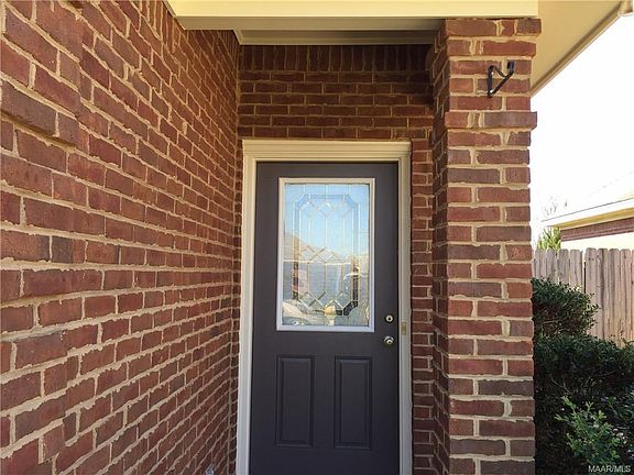 3rd image of 6956 Sandfield Dr