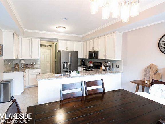 5th image of 53055 Celtic Dr