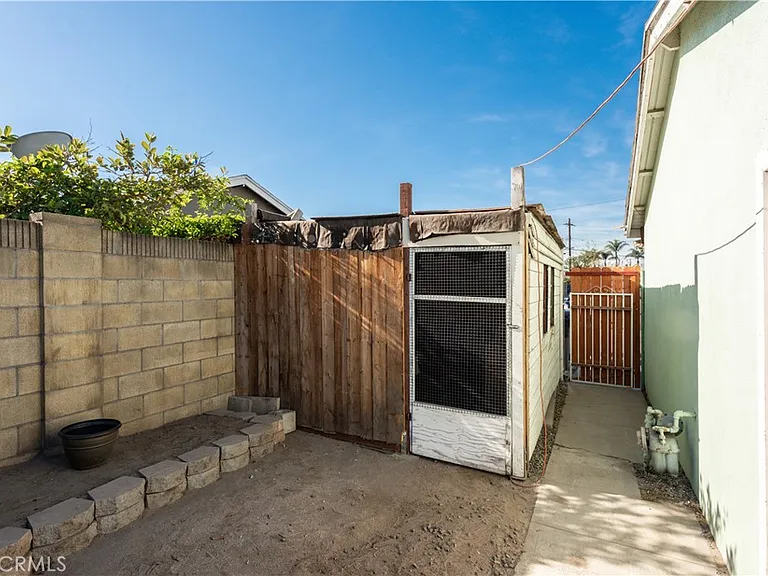 8002 San Luis Cir — Photo 24