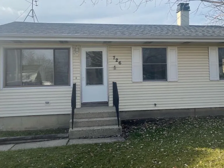 726 Lincoln Ave — Photo 1