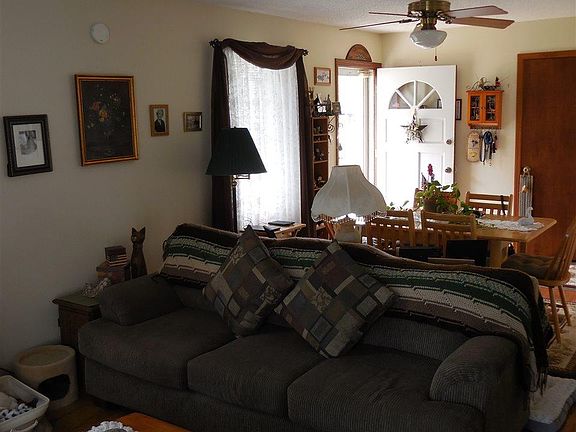 5th image of 7832 Montego Dr