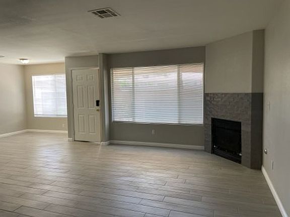 5th image of 350 S Durango Dr Unit 111