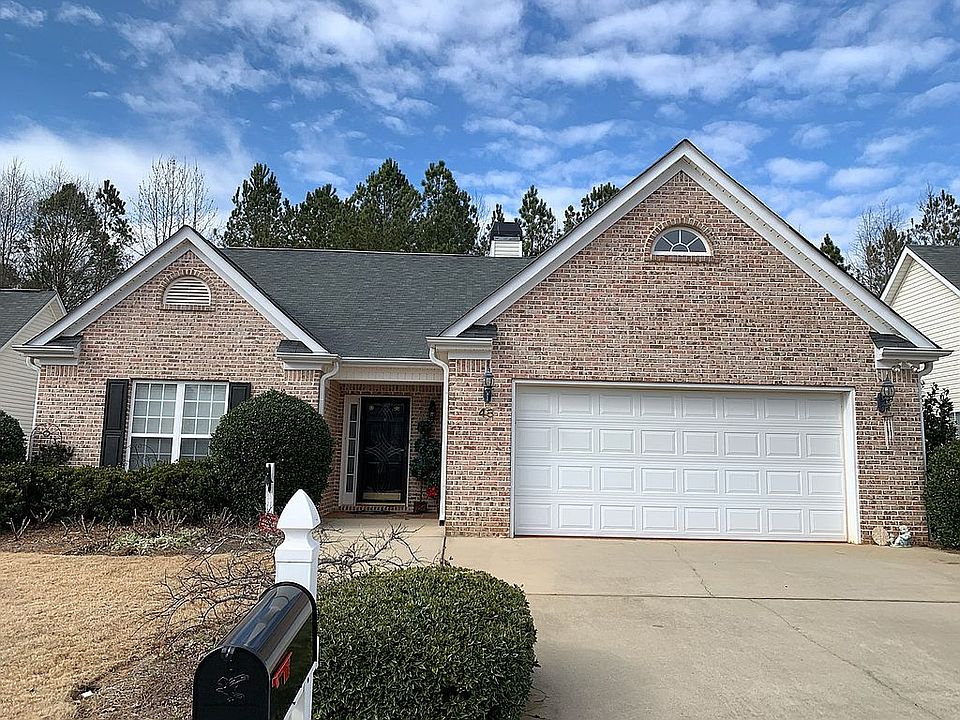 1st image of 48 Steeplechase Dr