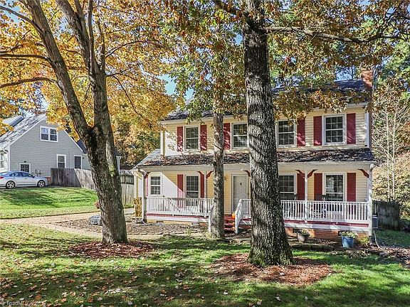 2nd image of 4403 Forest Walk Dr