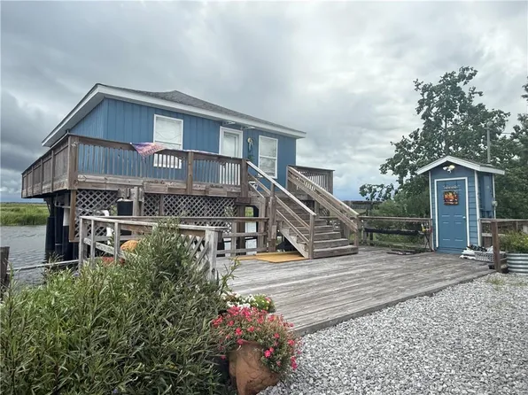 4511 Pontchartrain Dr, Slidell, LA 70458