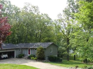 273 Bayshore Dr, Cadiz, KY 42211