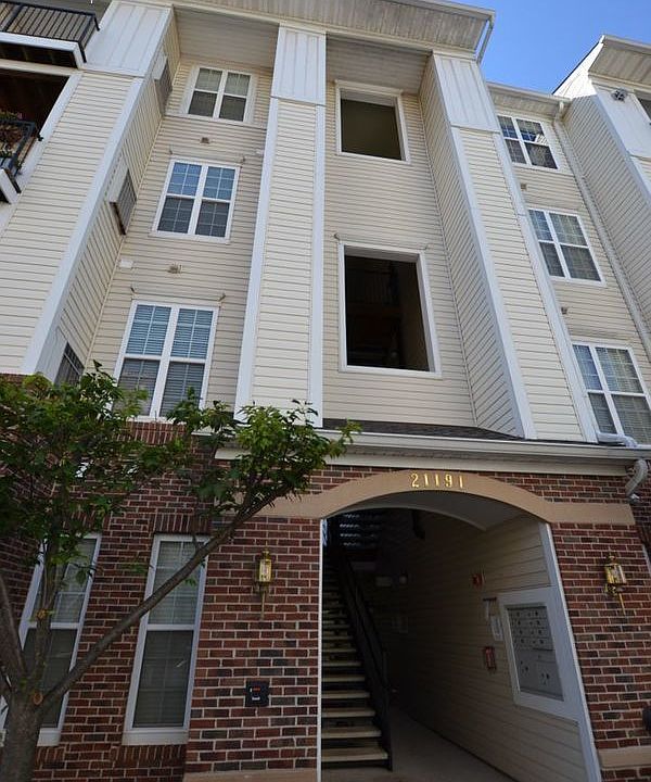 1st image of 21191 McFadden Sq Unit 408