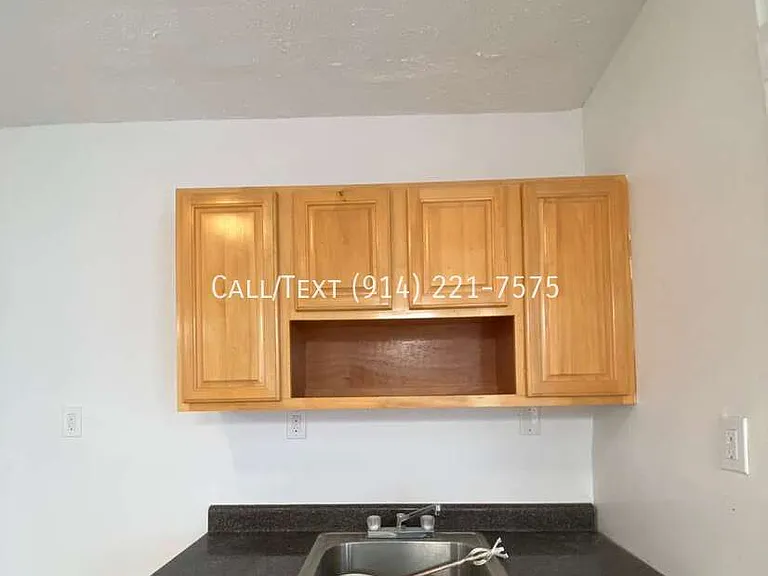 165 Linden St #3 — Photo 5