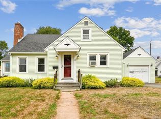 235 High St W, Manchester, CT 06040