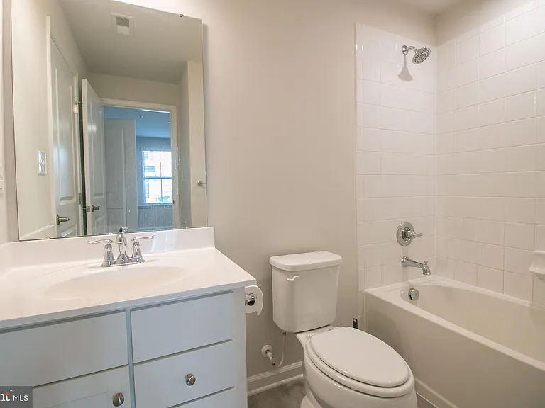 308 Blue Welsh St — Photo 24