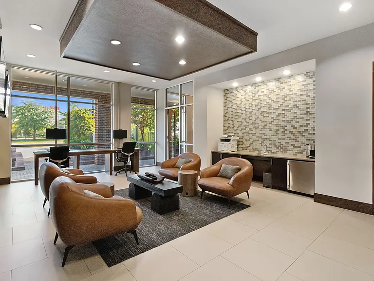 Resident lounge with Wi-Fi café and coffee bar