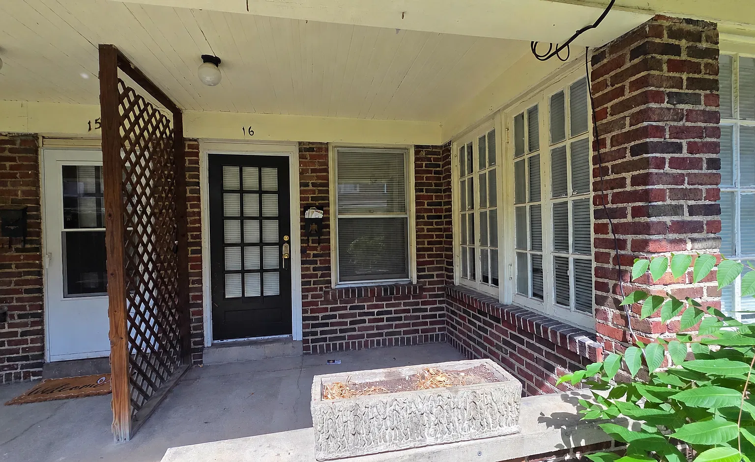2 bed, 1008 sqft, $850 — Photo 2