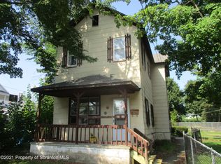 722 W Lackawanna Ave, Blakely, PA 18447