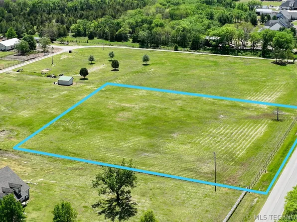 17621 S Harvard Ave, Mounds, OK 74047