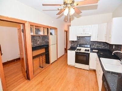 3rd image of 2026 W McLean Ave APT 1