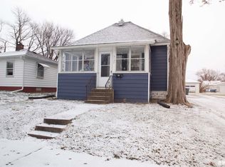 3137 Diehn Ave, Davenport, IA 52802