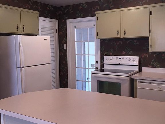 4th image of 1622 Osban St