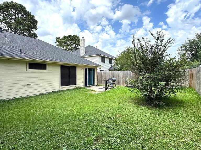 6422 Diamond Rock Dr — Photo 5