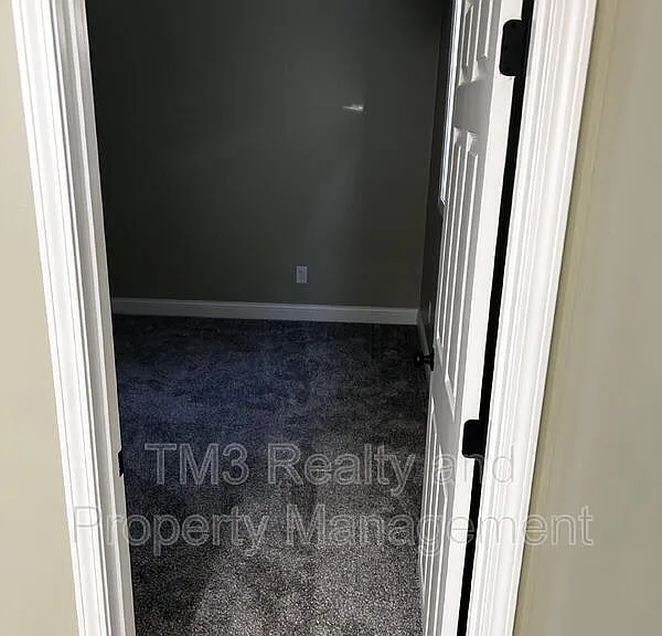 506 S 17th St — Photo 22