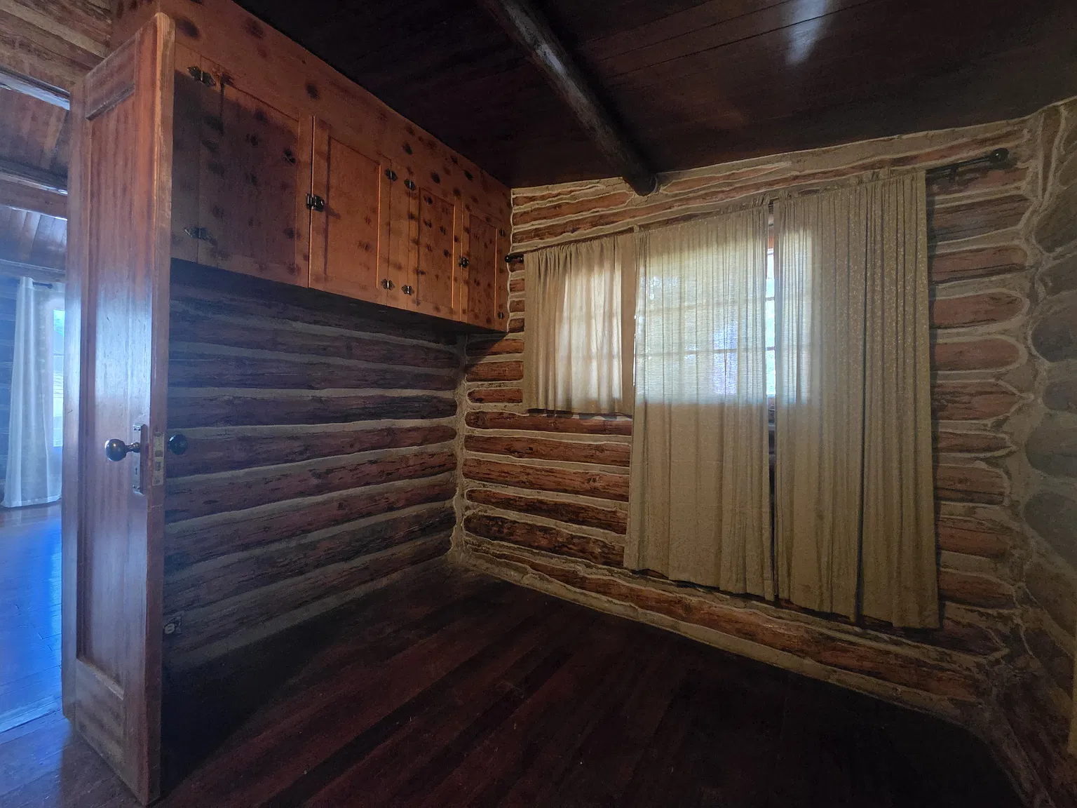 2 bed, 1151 sqft, $1,750 — Photo 3
