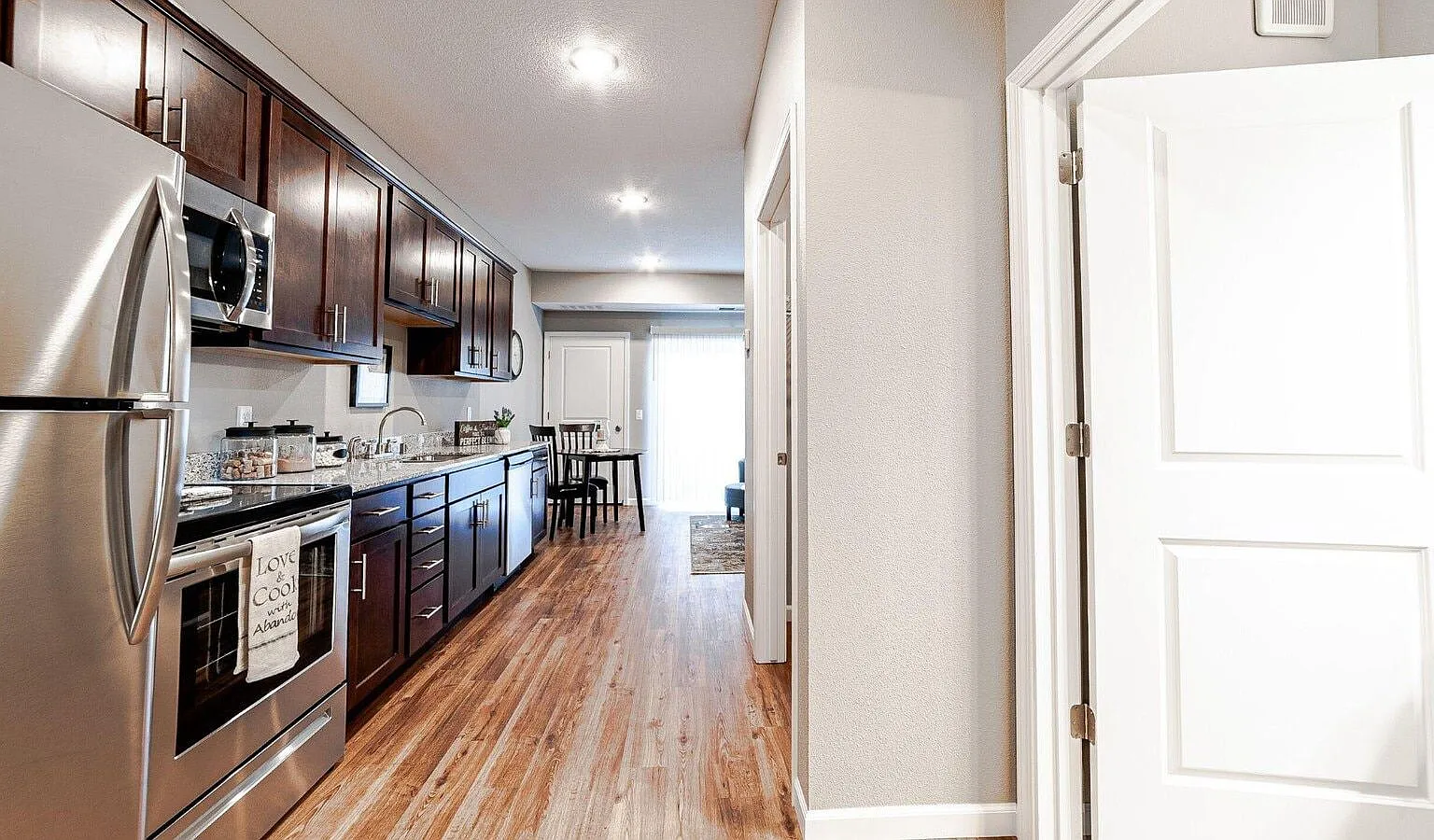 Encore Apartments — Photo 3