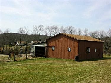 5th image of 115 Ellison Ln