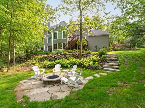 5th image of 6433 E Bay Ln