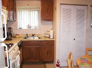 3 Birchwood Dr, Port Jefferson Station, NY 11776