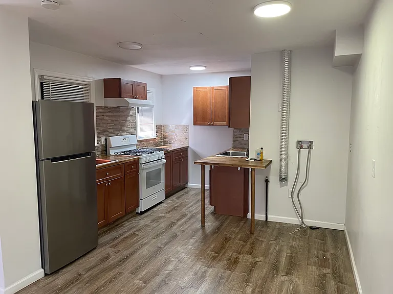 12 Bascom Pl #B — Photo 3