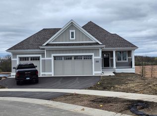 6035 Shoreview Pointe, Victoria, MN 55318