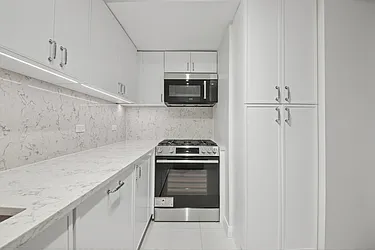 85 East End Avenue #6B image 1 of 31