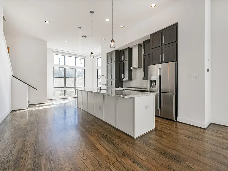 2824 Clay St — Photo 12