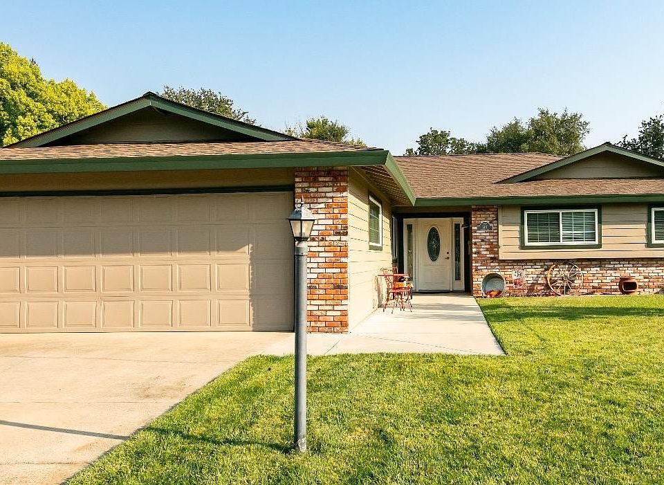 1st image of 607 Falcon Way