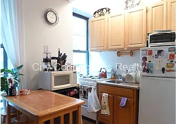 Rented by City Connections Realty