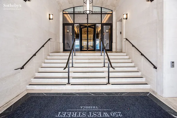 Sold by Sotheby's International Realty | media 38