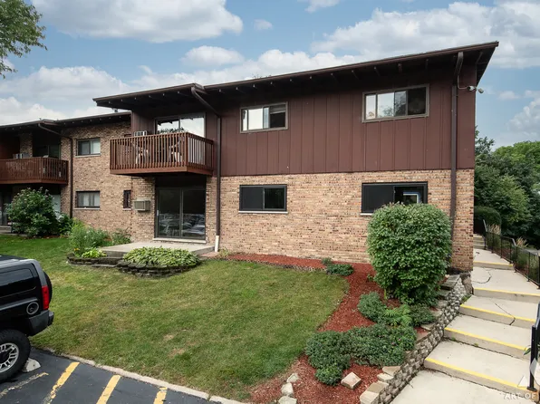 100 Willow Ln APT 119, Willow Springs, IL 60480