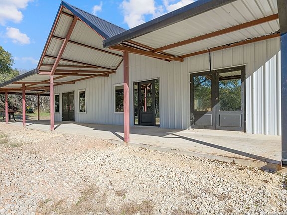 4th image of 391 COUNTY ROAD 2471
