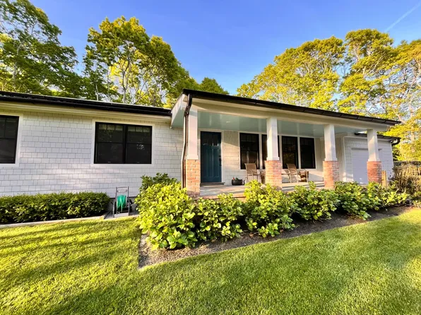 https://photos.zillowstatic.com/fp/0dc83d93e6c7292785b8e1ced954b497-p_e.webp