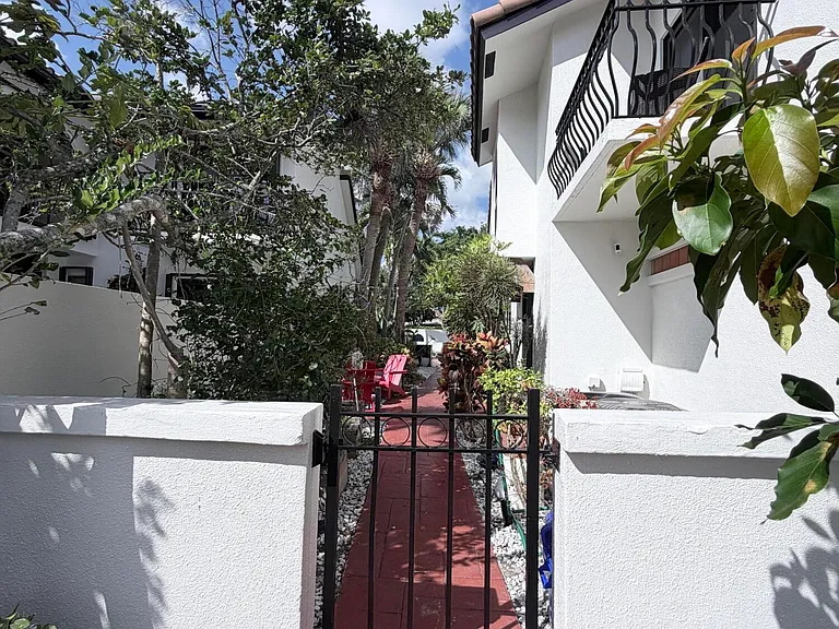 6532 Via Rosa — Photo 67