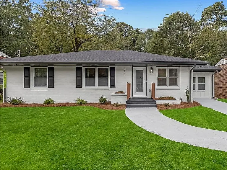 2933 Cloverhurst — Photo 3