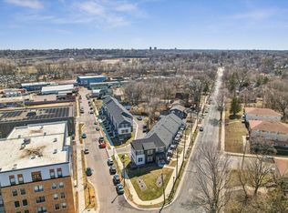 164 Cedar Lake Rd N, Minneapolis, MN 55405