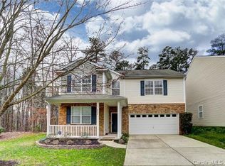 2324 Savannah Hills Dr, Matthews, NC 28105