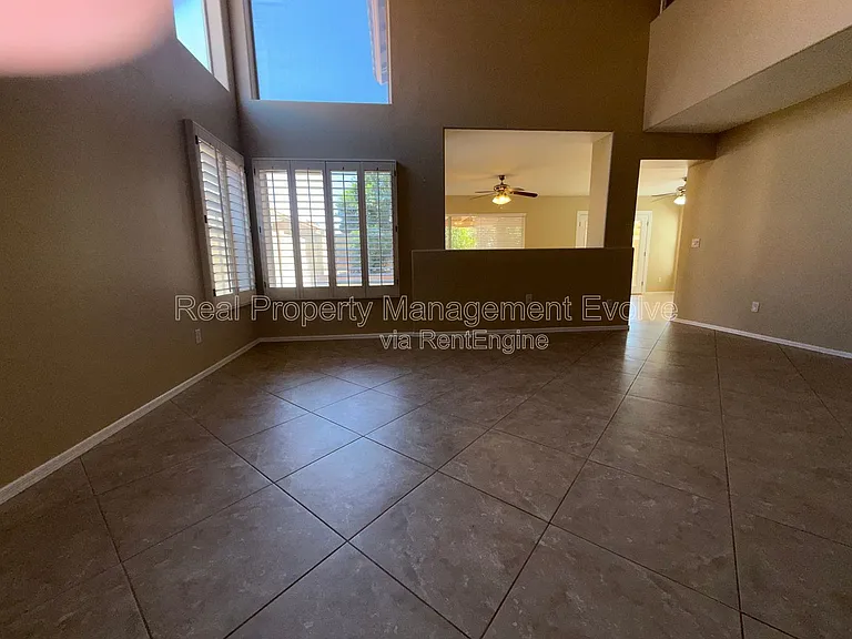 17215 N 46th Pl — Photo 5