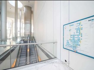 14 York St #708, Toronto, ON M5J 0B1