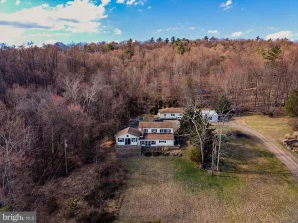 1542 Pisgah State Rd, Shermans Dale, PA 17090