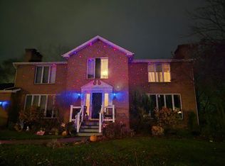 4614 Kingswood Ln, Hamburg, NY 14075